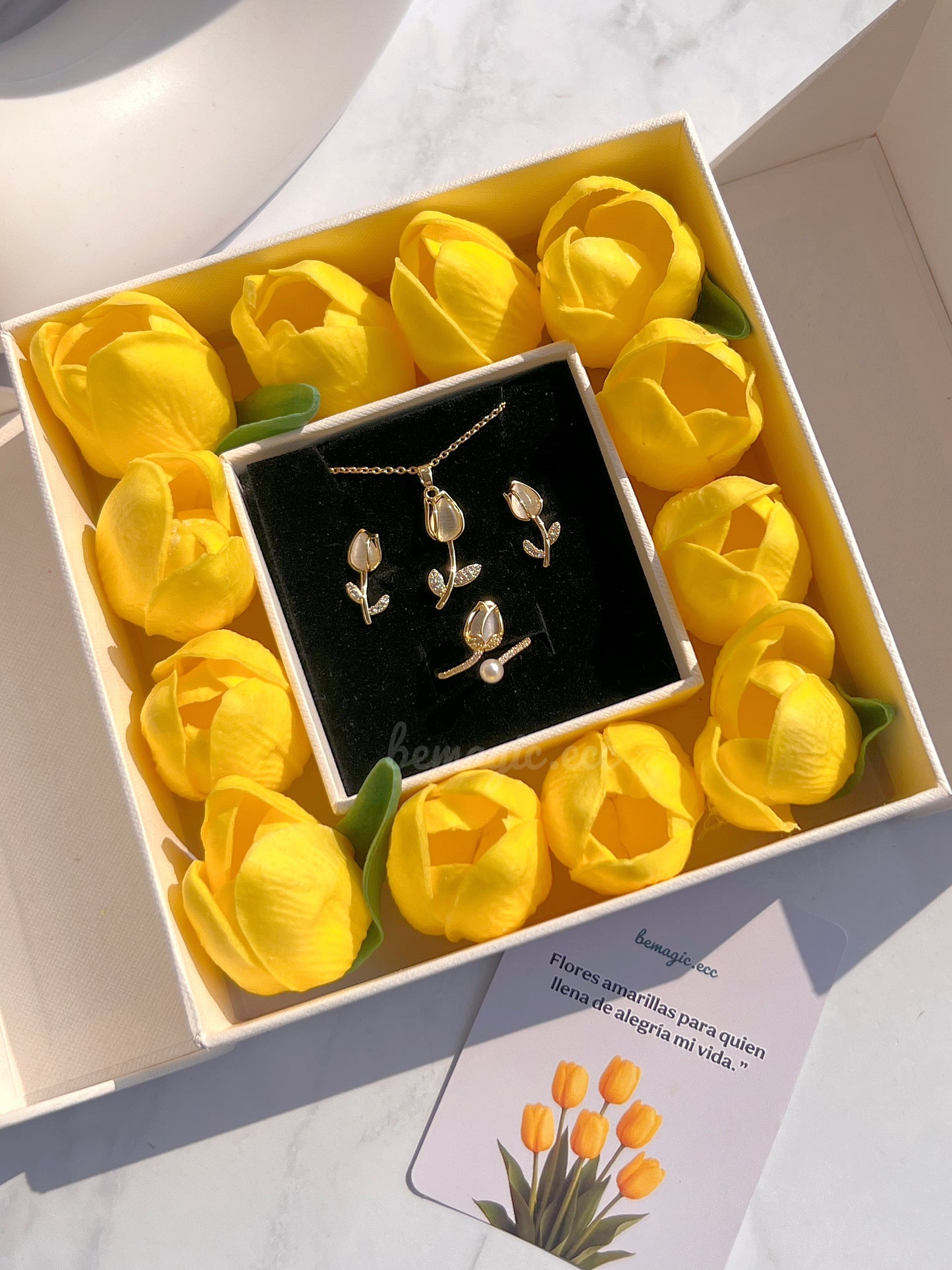 Premium Box Tulipanes Amarillos💛🐝