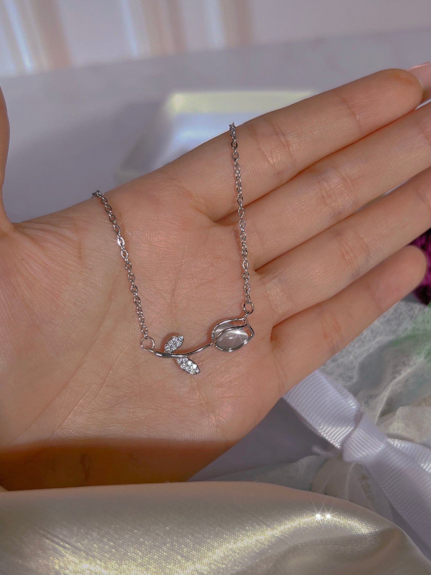 Tulip set 🤍🌷 (collar y tulipán eterno)