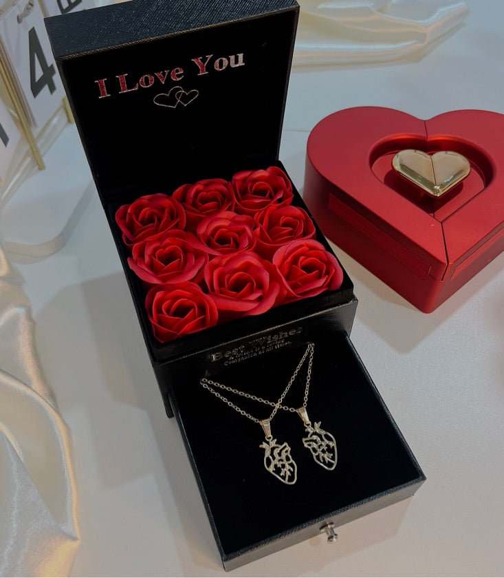 Collares corazones / Box ♥️💌
