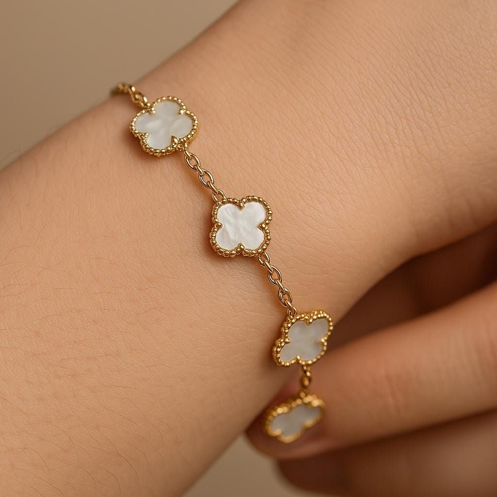 Brazalete Trébol Blanco ✨