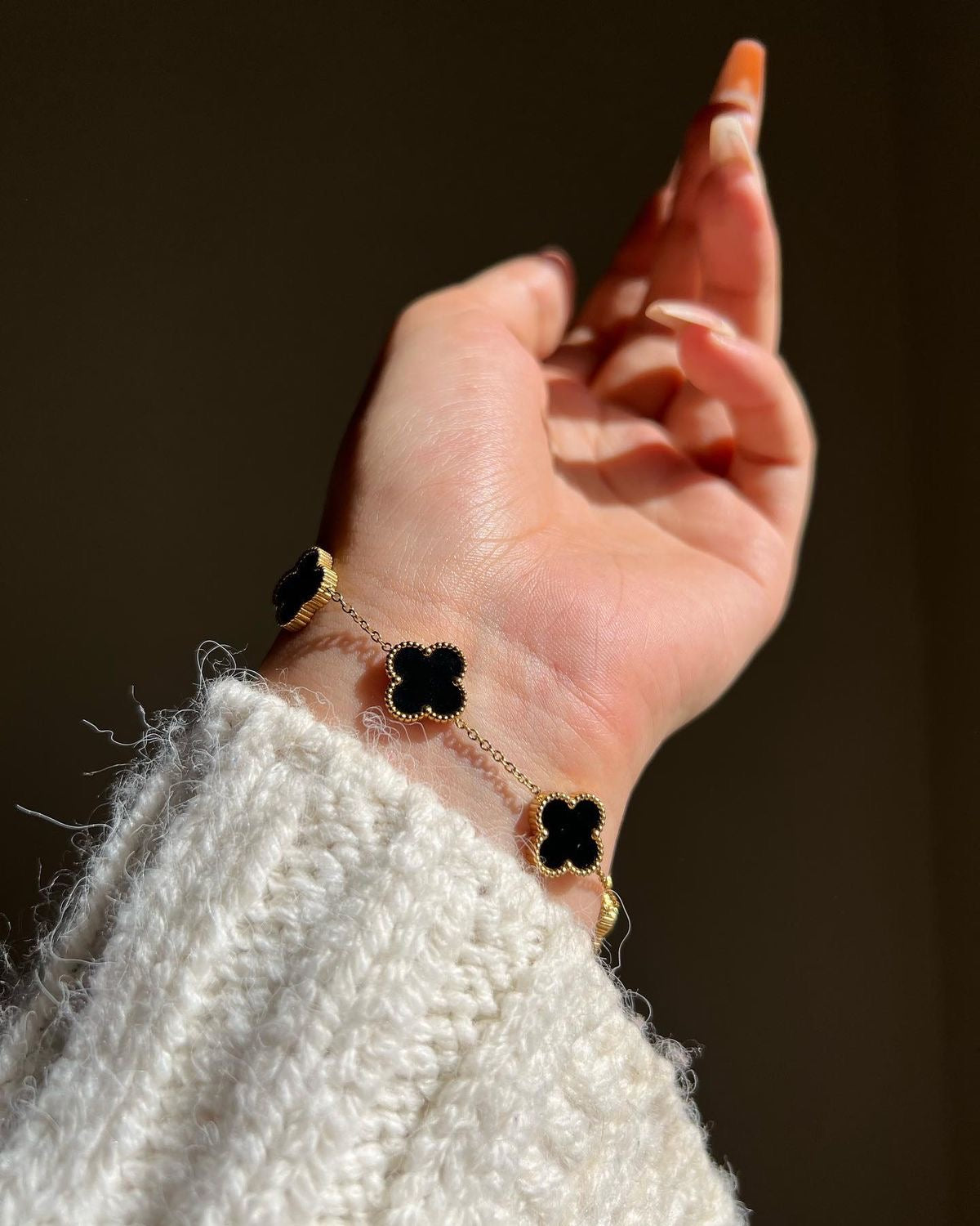 Brazalete Trébol black ✨
