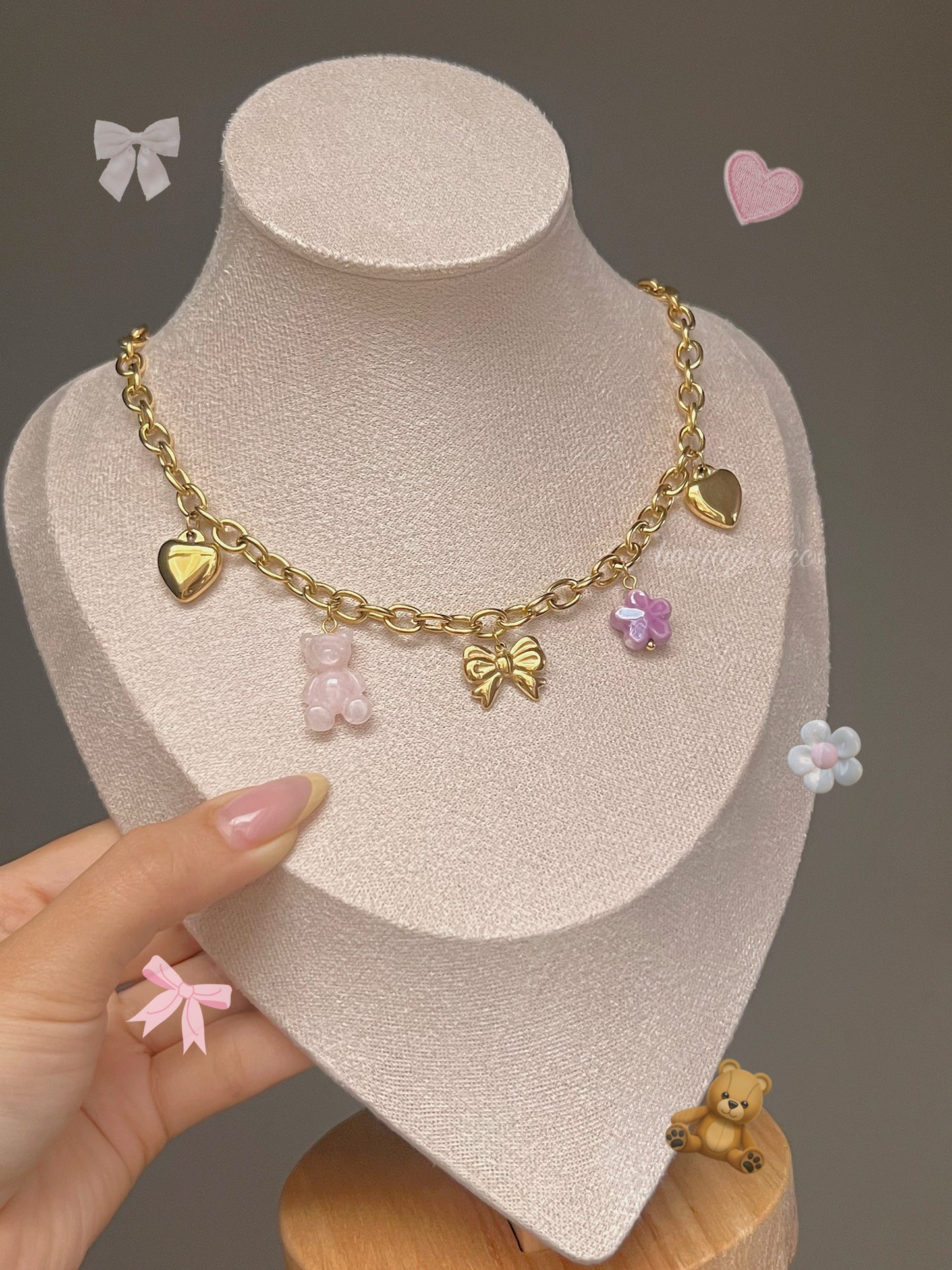 My name is pink 💖🎀🌸 (charm necklace)