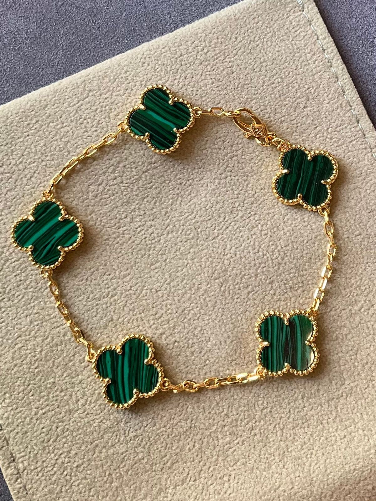 Brazalete Trébol verde ✨