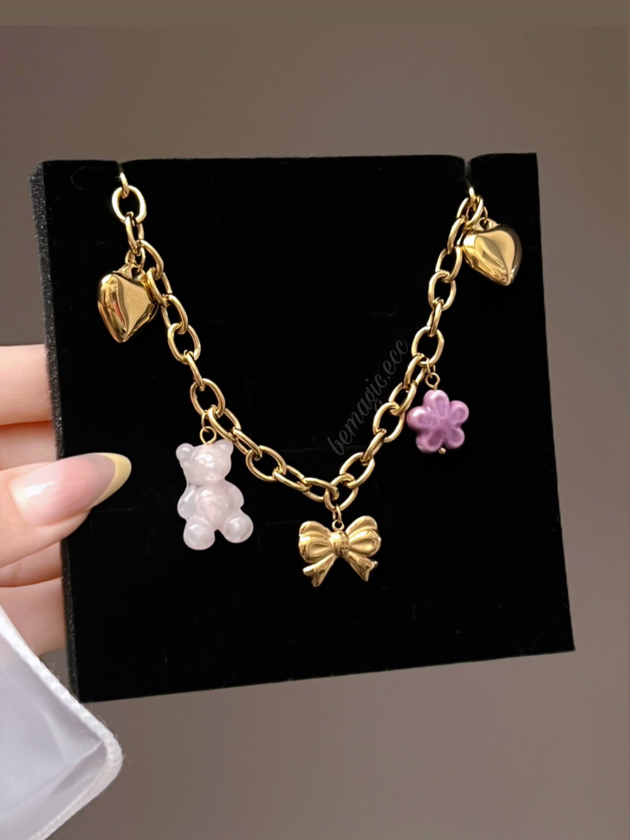My name is pink 💖🎀🌸 (charm necklace)