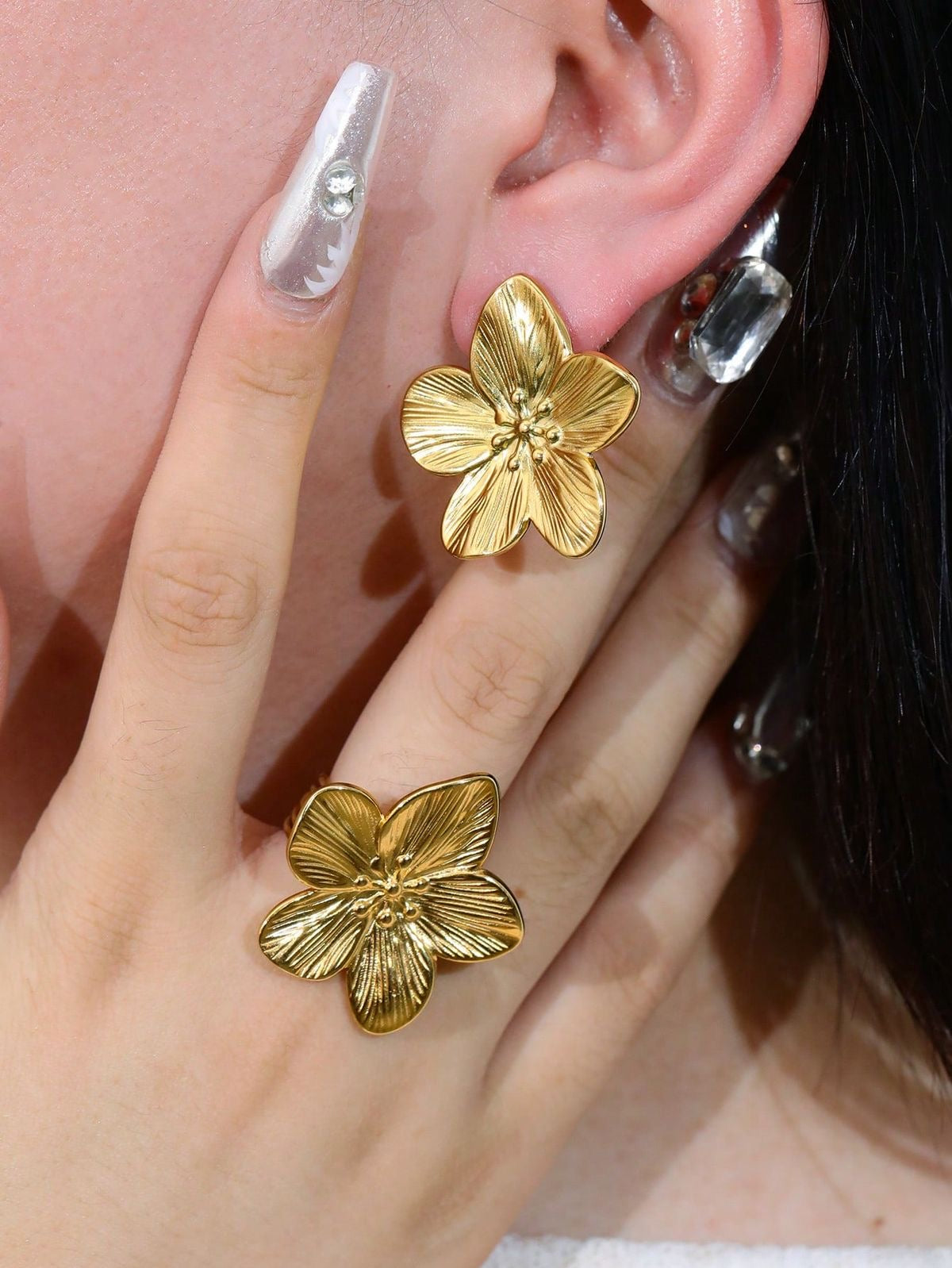 Aretes trendy flores