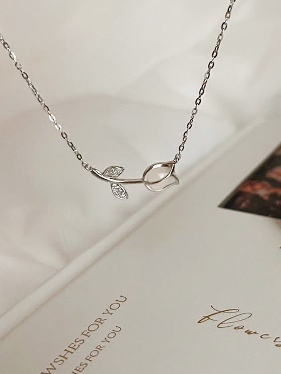 Collar Tulipán Plateado🌷