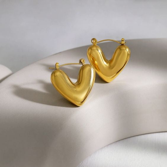 Heart gold earrings