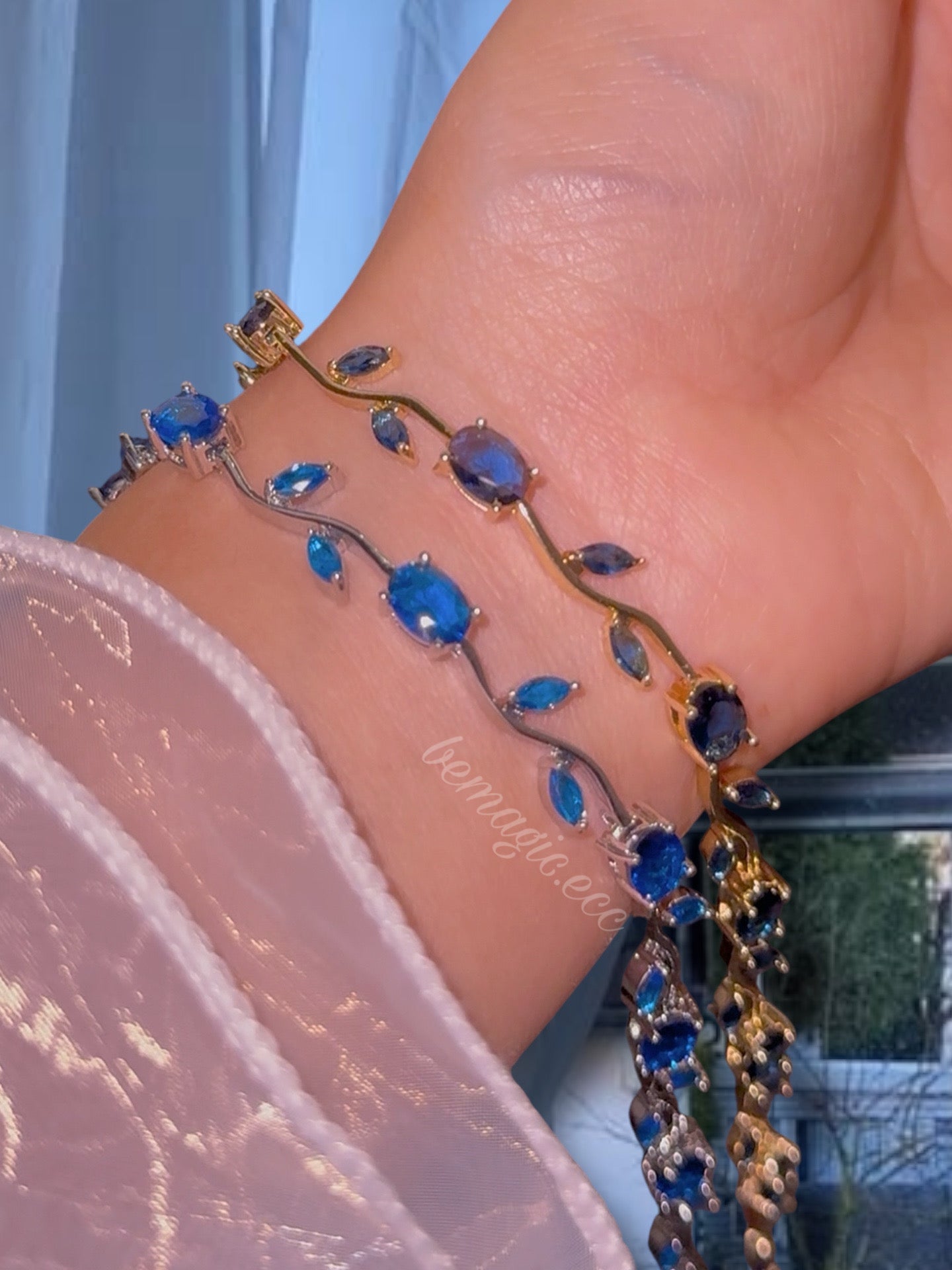 Brazalete tulipanes azul 🩵🌷