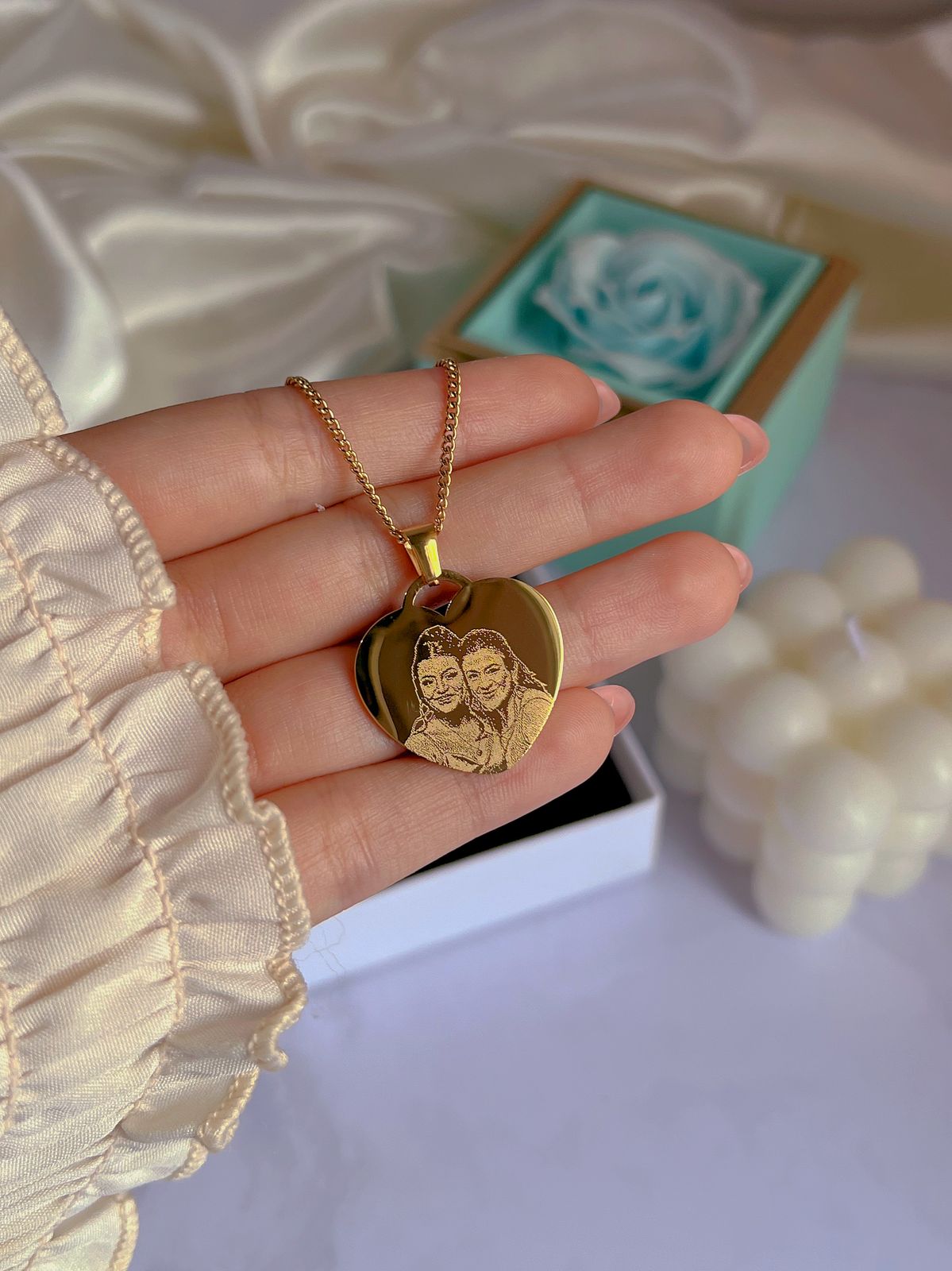 Collar fotograbado con medalla de corazón 25mm dorado
