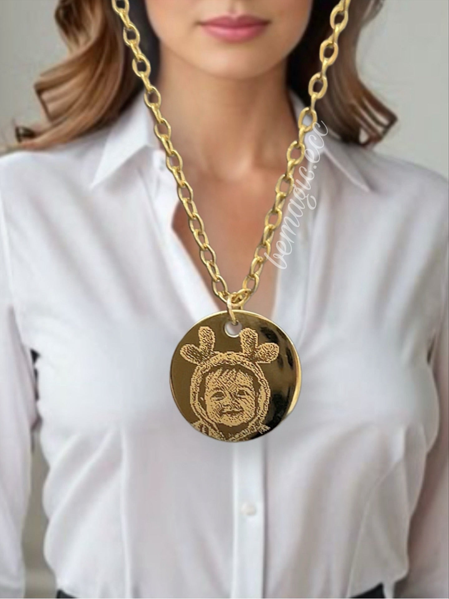 Collar fotograbado de medalla redonda 15mm dorado