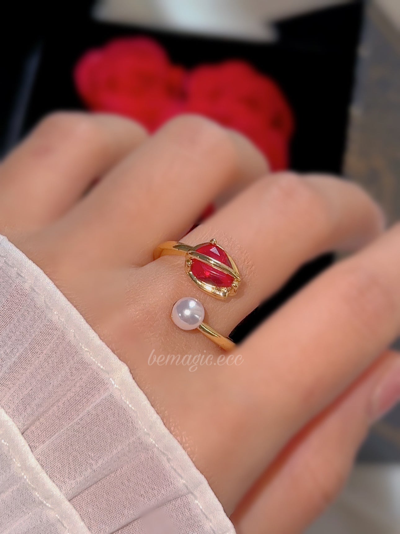 Set tulips for Valentines in Red ♥️🌷