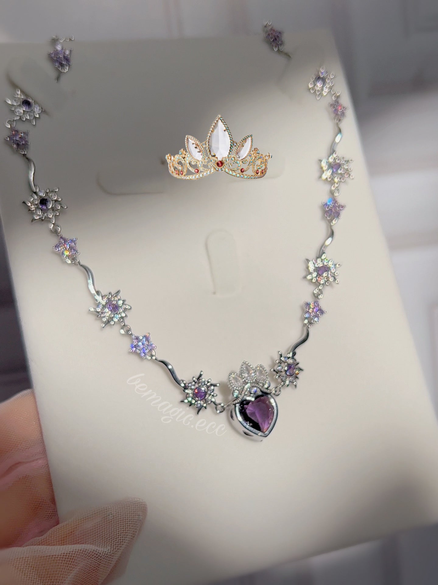 Collar floral inspirado en Rapunzel👑💜🌸