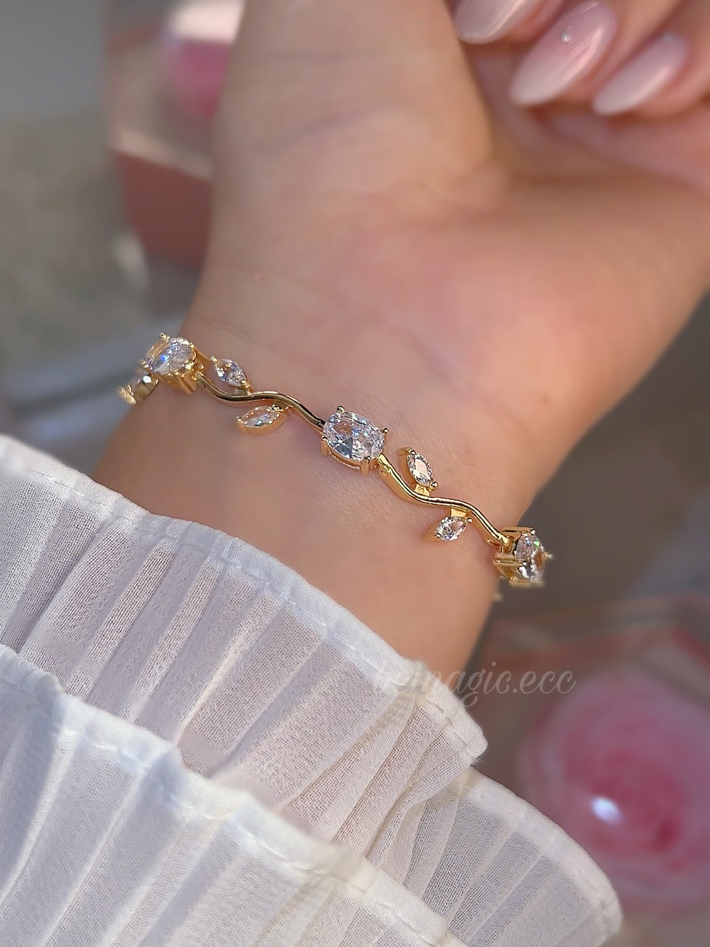 Brazalete de tulipanes Cristal ✨🌷