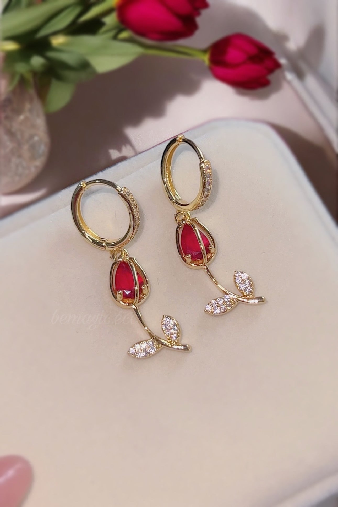 Set tulips for Valentines in Red ♥️🌷