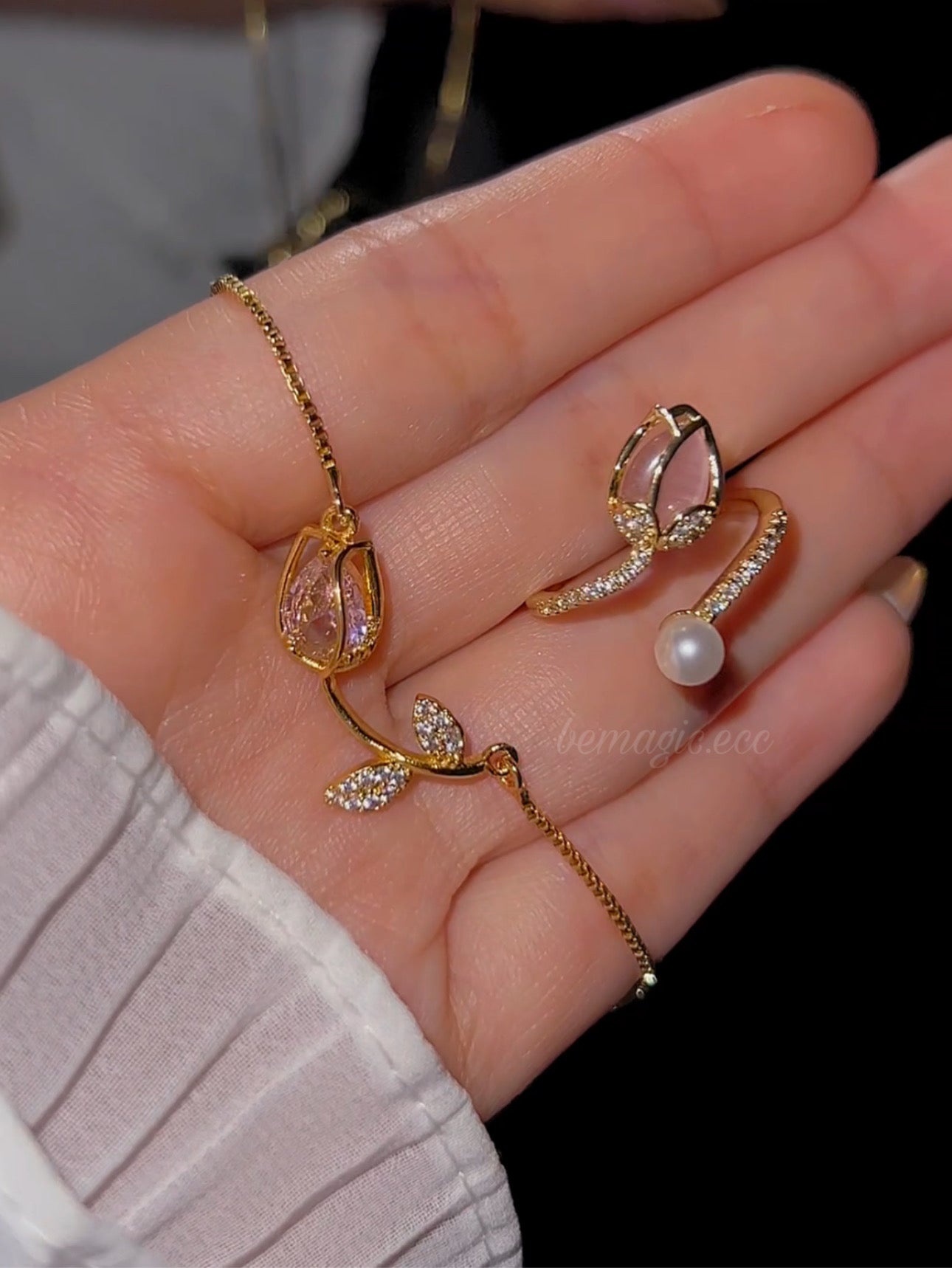 Set tulipanes en cofre 🌷💖