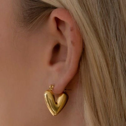 Heart gold earrings