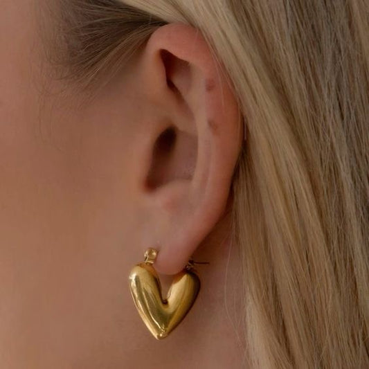 Heart gold earrings