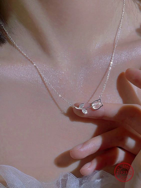 Collar Tulipán Plateado🌷
