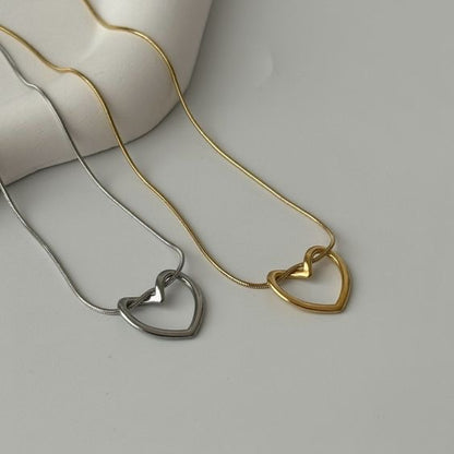 Silver Heart Nude necklace