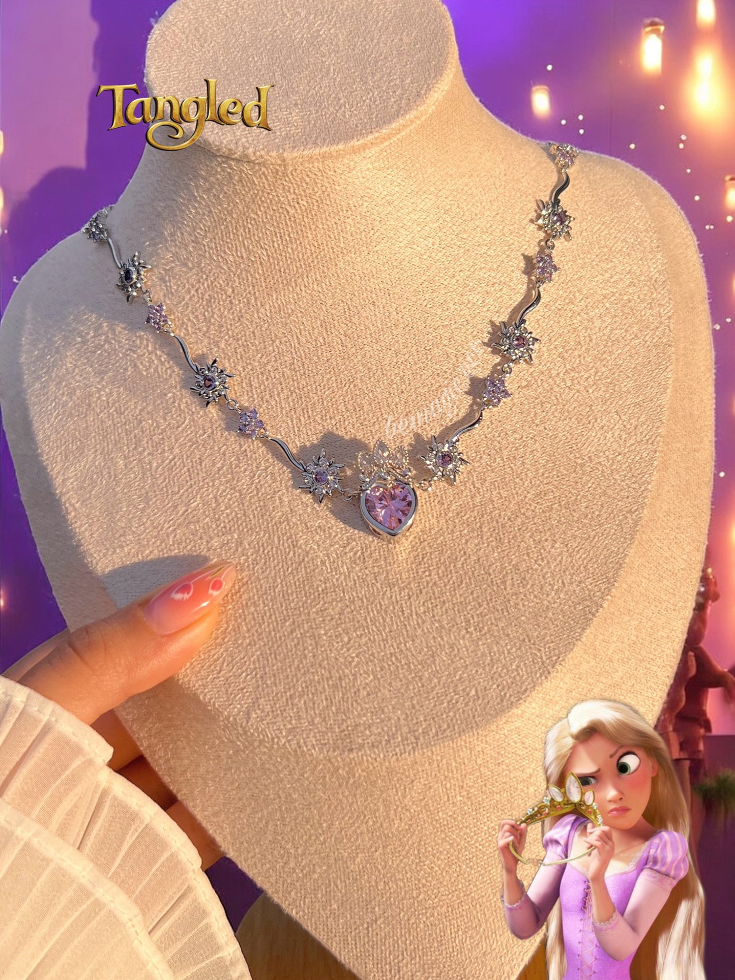 Nuevo collar Floral Corona de Rapunzel 🌸👑💜 preventa hasta 10 de octubre