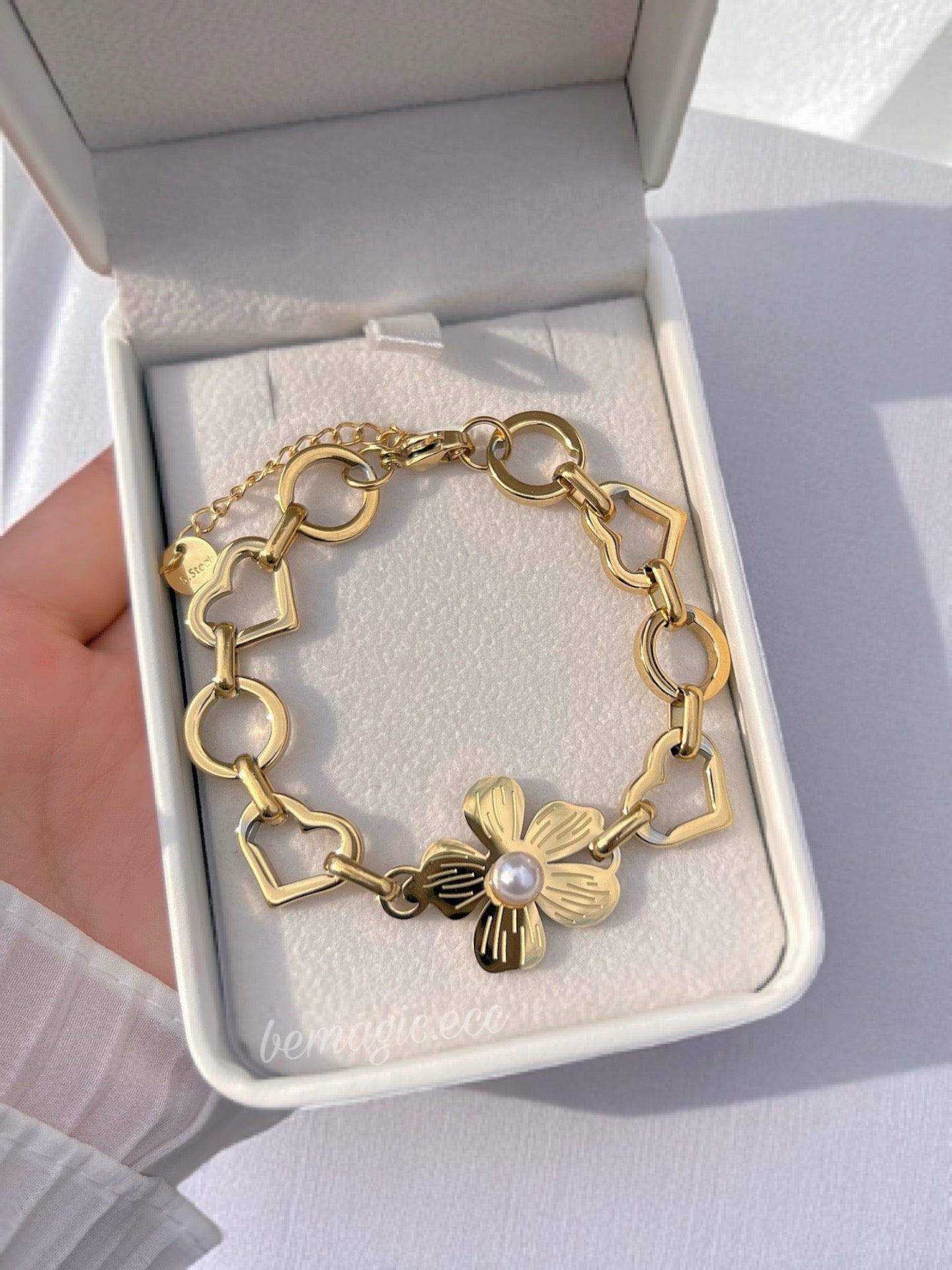 Flower bracelet 🌸✨