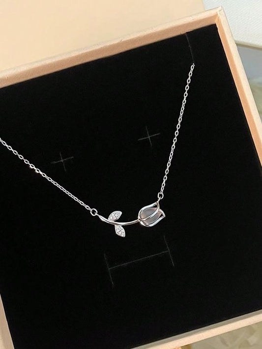 Collar Tulipán Plateado🌷