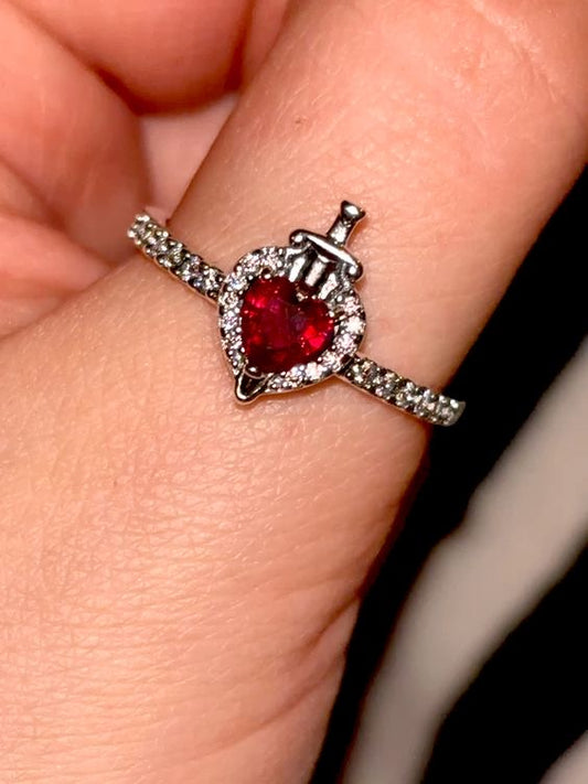 Anillo corazón y espada 💍 Plata 925