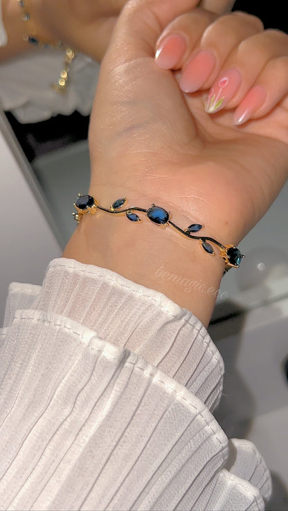 Brazalete tulipanes azul 🩵🌷