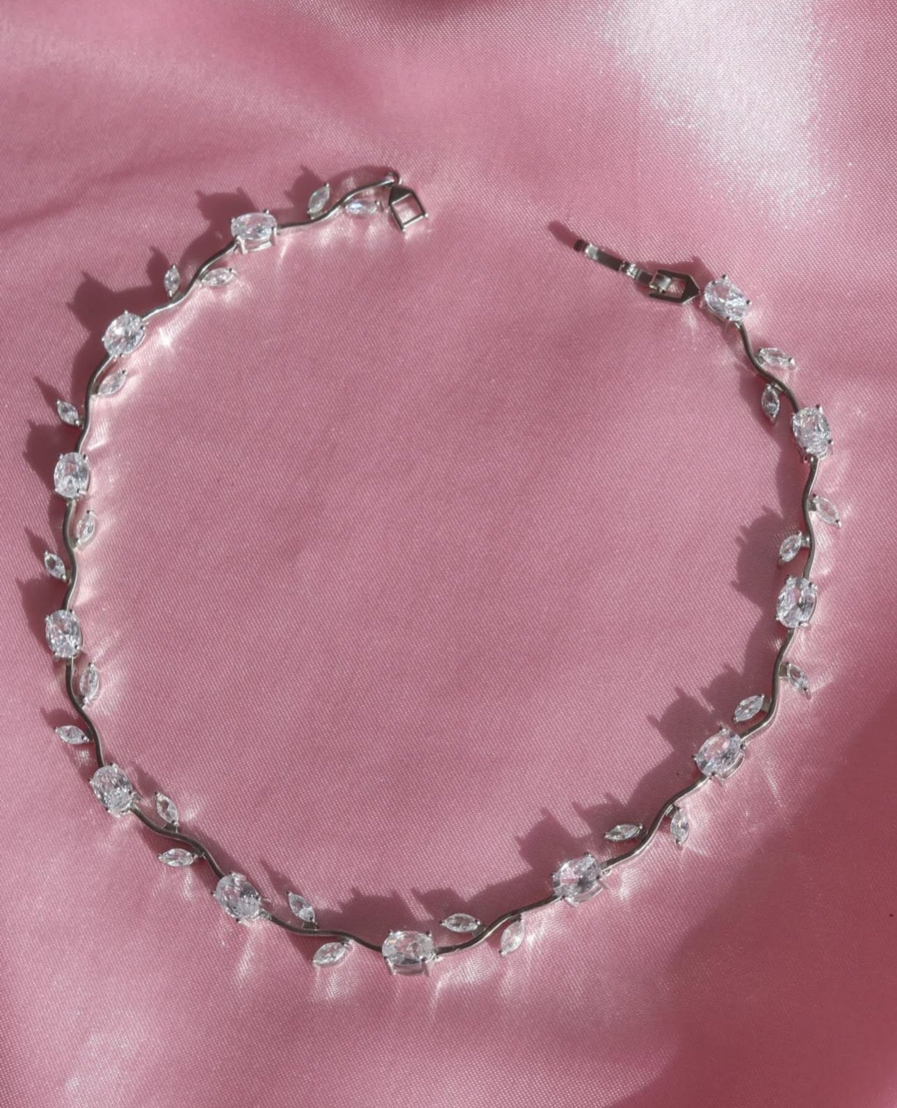 Collar Jardín de tulipanes 🌷 🤍