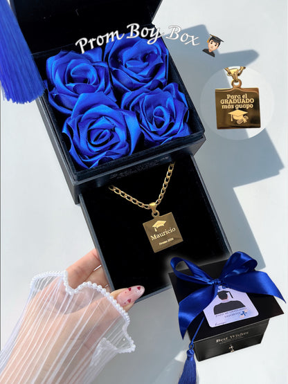 Prom Boy  Box 👨🏻‍🎓collar graduado en cofre rosas eternas 💙