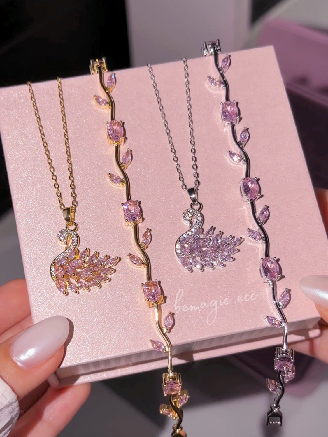 Set Amor y Lealtad 💍🌷 Cisne y Tulipanes