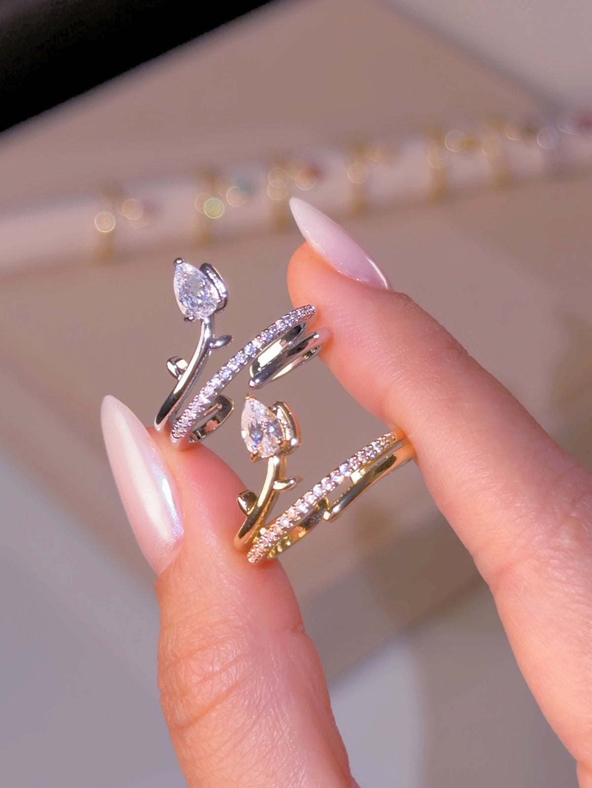 Anillo Tulipan Cristal 🌷✨